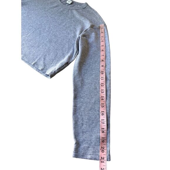 Aritzia Sunday Best Baby Relaxed waffle-knit longsleeve In Heather Gray - Picture 11 of 13